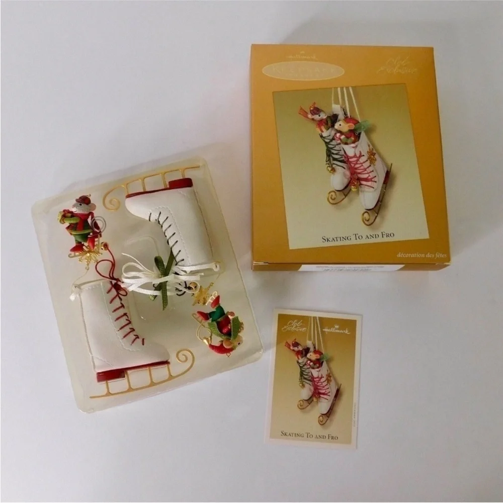 HALLMARK 2003 Keepsake Ornament Club Exclusive Christmas Skating To And Fro Mice